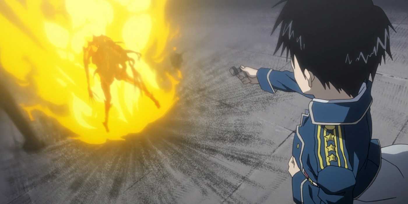 Roy Mustang utilise sa capacité à brûler Envy dans Fullmetal ALchemist: Brotherhood