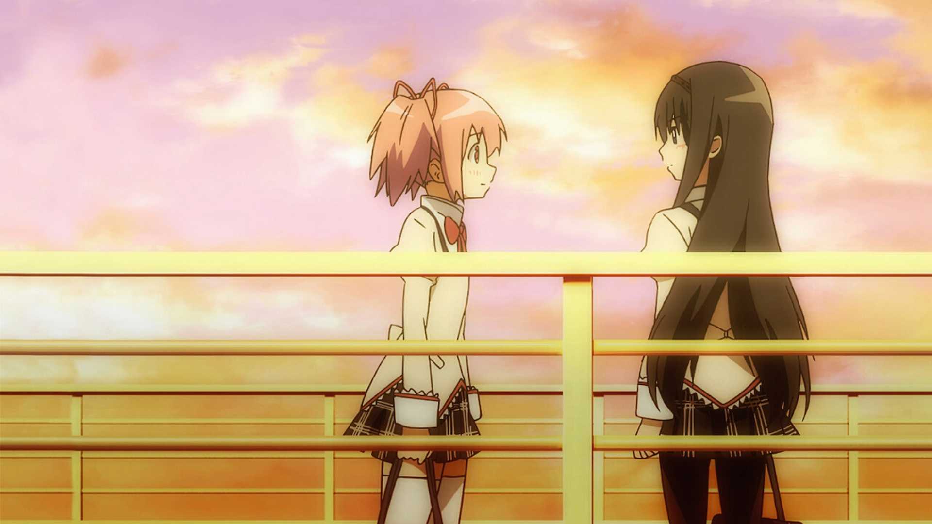 Madoka Kaname et Homura Akemi dans l'anime Puella Magi Madoka Magica