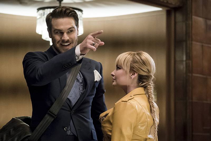 The Rogues Assemble in New Flash S3 Photos