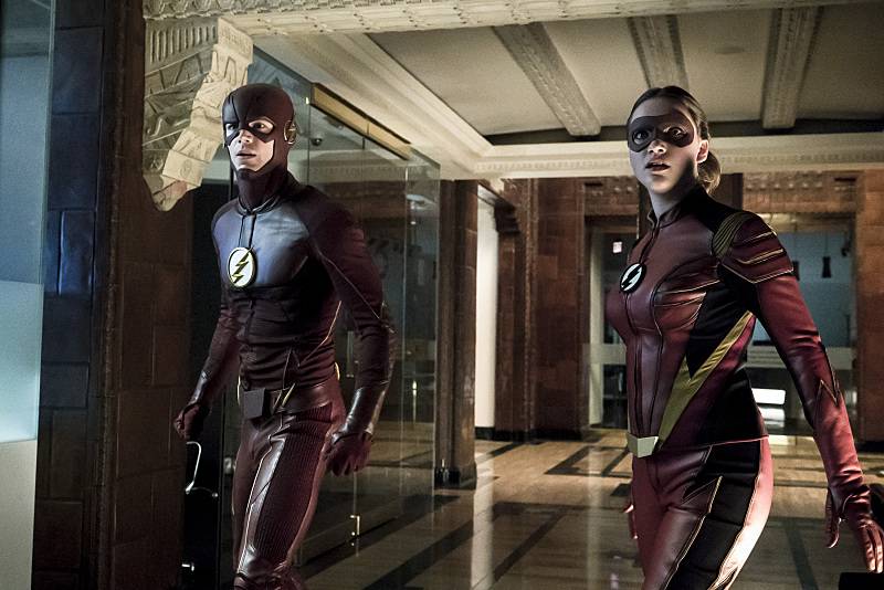 Is The Rouges In The Flash Cw Show The Rogues Assemble in New Flash S3 Photos