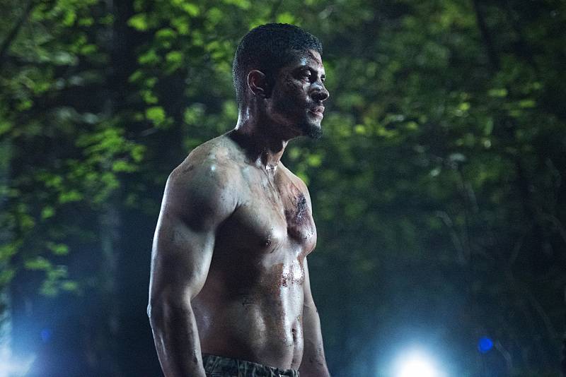 Arrow Adds A New Vigilante In Human Target Photos