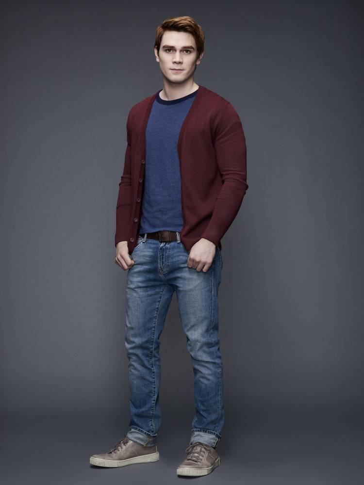 Riverdale: Archie, Veronica & More Step Out in New Character Portraits