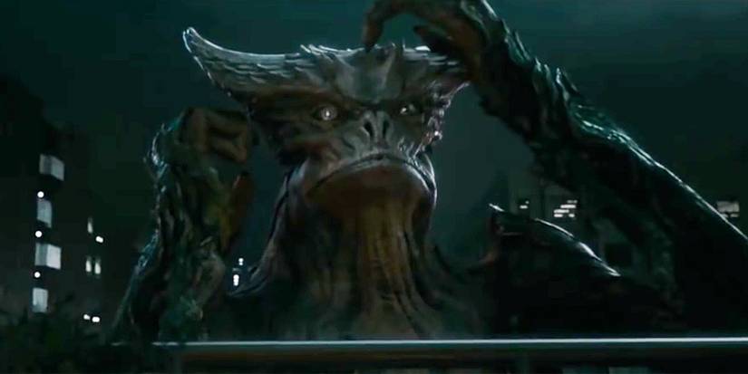 REVIEW: Anne Hathaway Crafts Killer Kaiju Comedy With Colossal