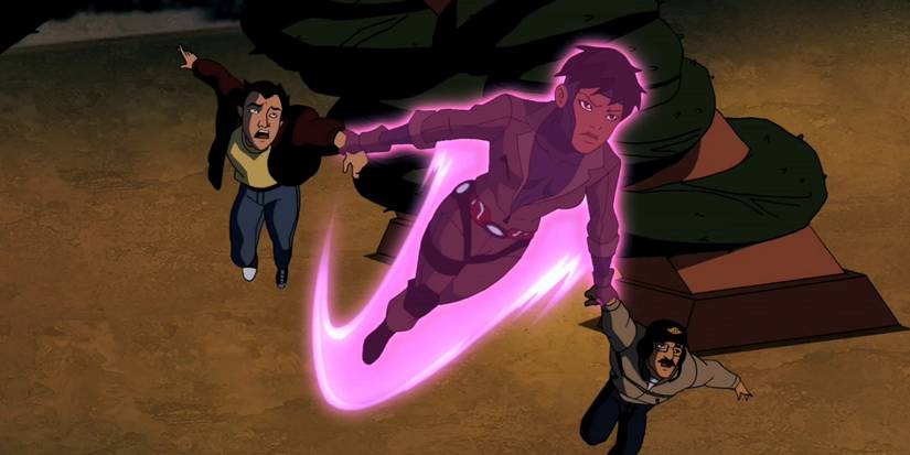 The Flash: 15 DC Superheroes Who NEED To Show Up In Season 4