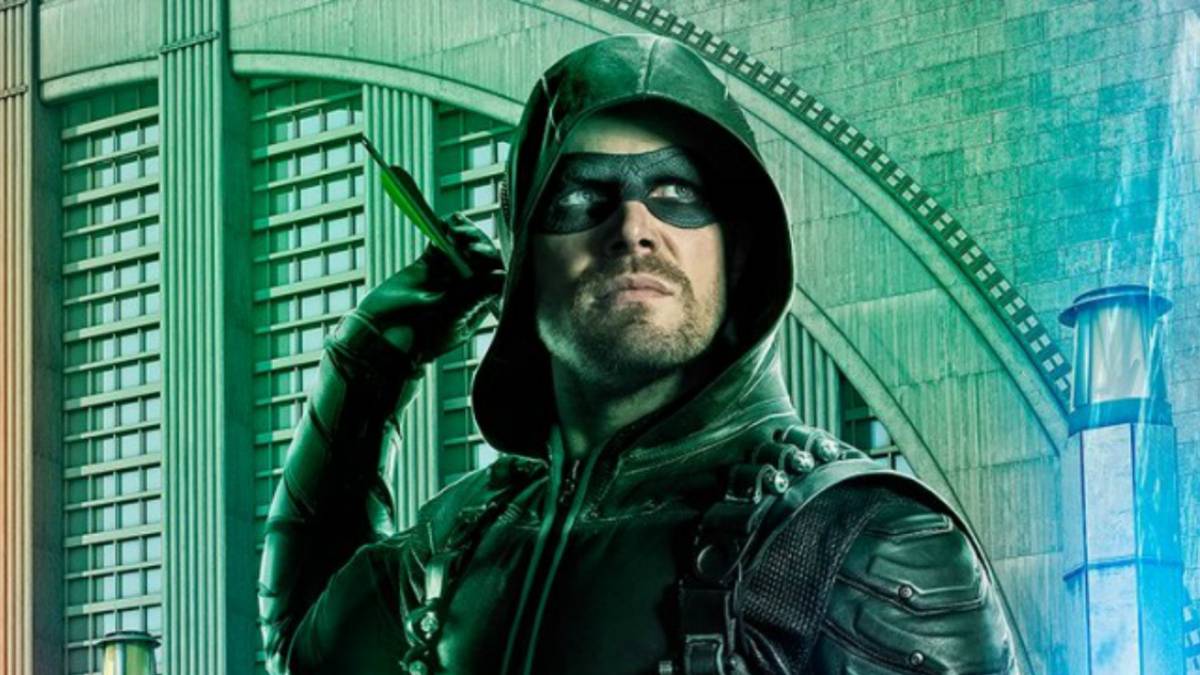 Stephen Amell Wants Arrow to Borrow More From DC Comics