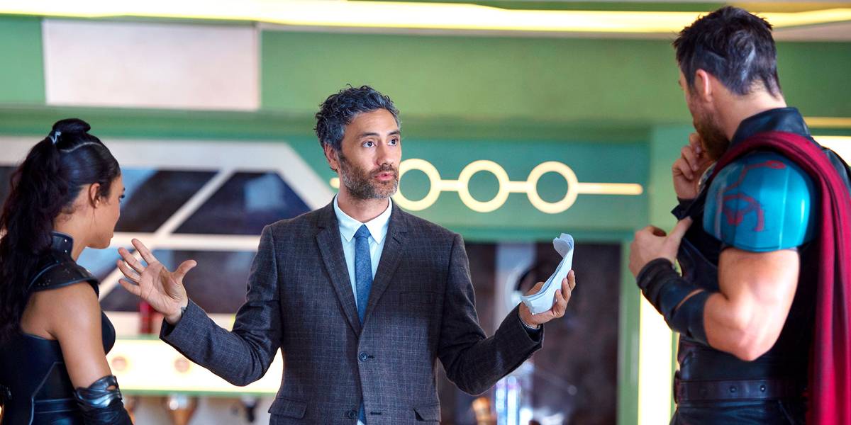 Thor: Ragnarok Director Celebrates Hemsworth's Birthday With Behind-the ...