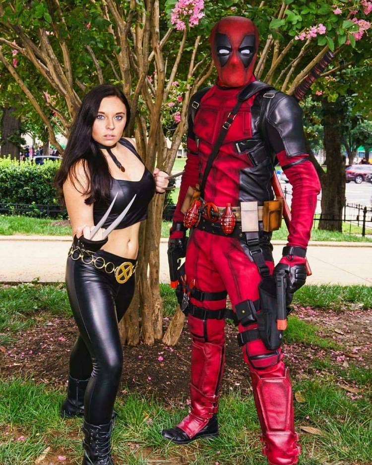 Cosplaying Deadpool Couples Cosplays
