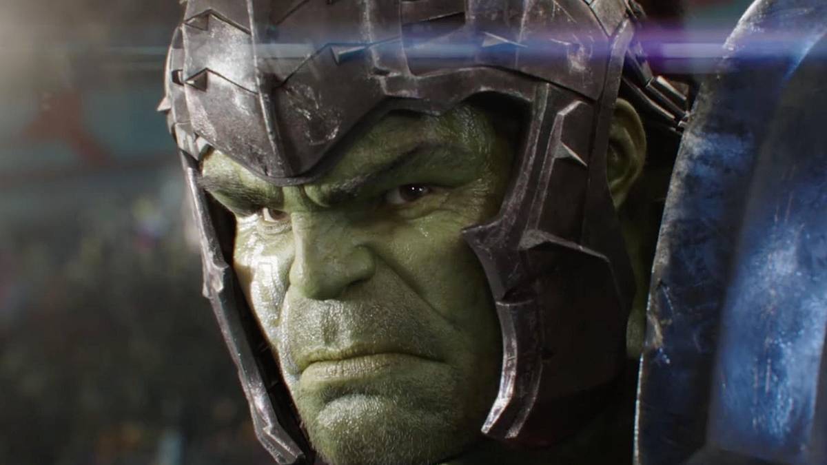 Thor: Ragnarok: Grandmaster's In-Progress Hulk Statue, Explained