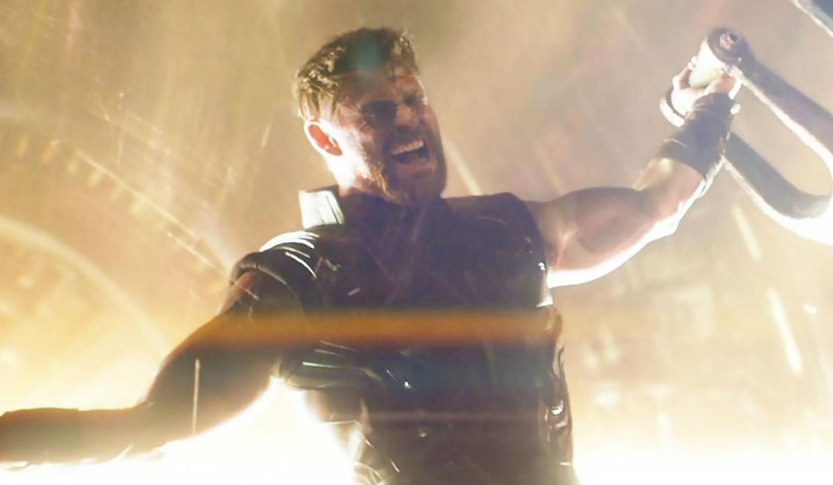 Thor's Infinity War Weapon, Stormbreaker Has Different Powers from Mjolnir