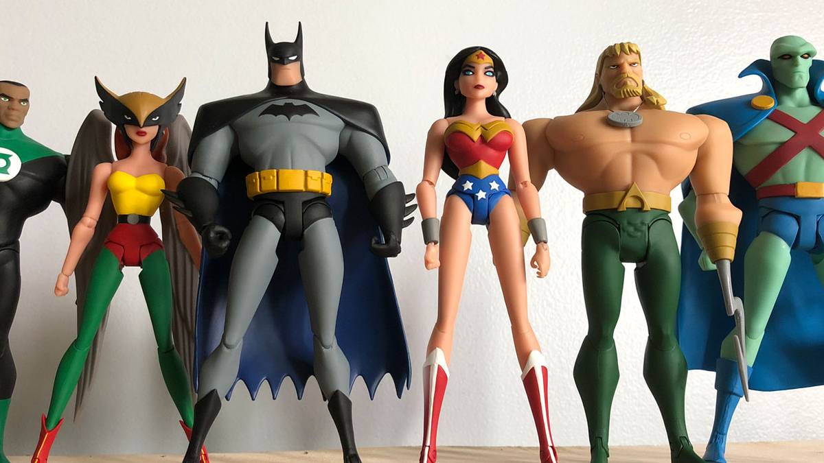FIGURINE DE COLLECTION Hot Toys DC Justice League Wonder Woman Deluxe - MMS451 EUR 399,00