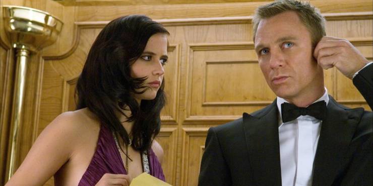 All Daniel Craig James Bond Movies, Ranked By Rotten Tomatoes Score 5 casino royale movie.jpg?q=50&fit=crop&w=740&h=370&dpr=1