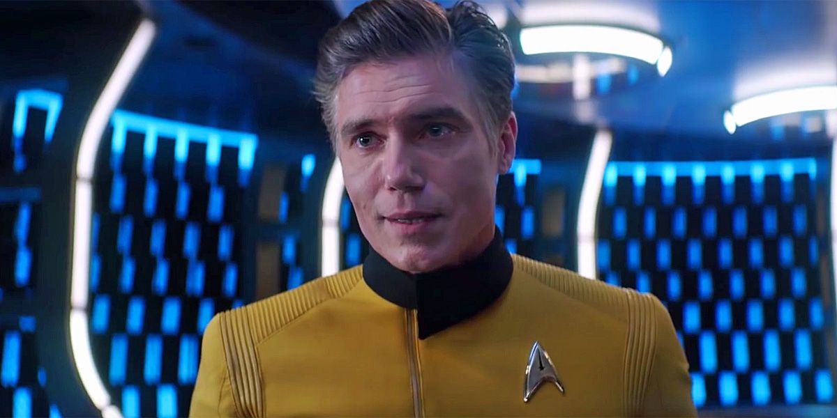 Star Trek: Discovery's Pike & Number One Get Close in S2 First Look