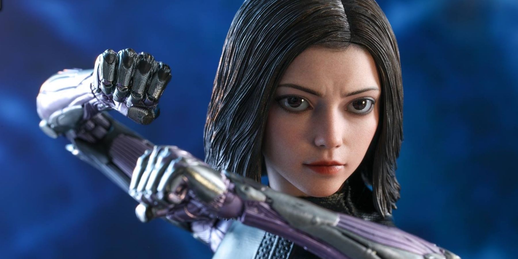 Hot Toys' Alita: Battle Angel Figure Even Has Posable Eyes