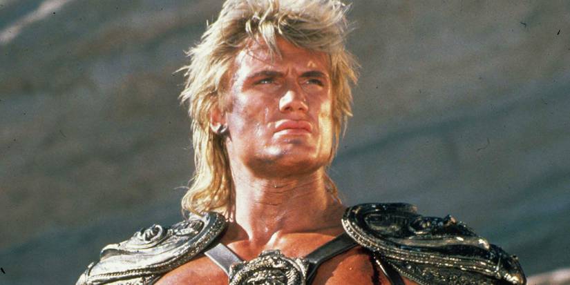 Dolph Lundgren interpreta He Man no filme live action Mestres do Universo lançado em 1987