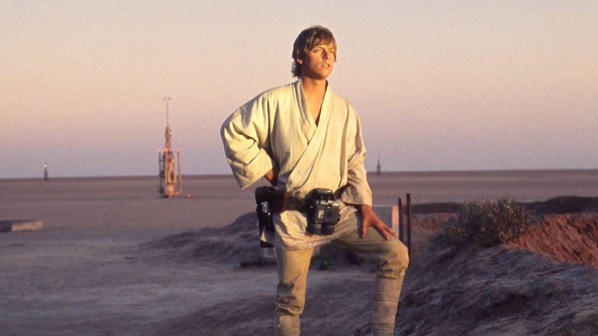 Intro Luke Star Wars: A New Hope's Deleted Scenes Changed Luke's Introduction