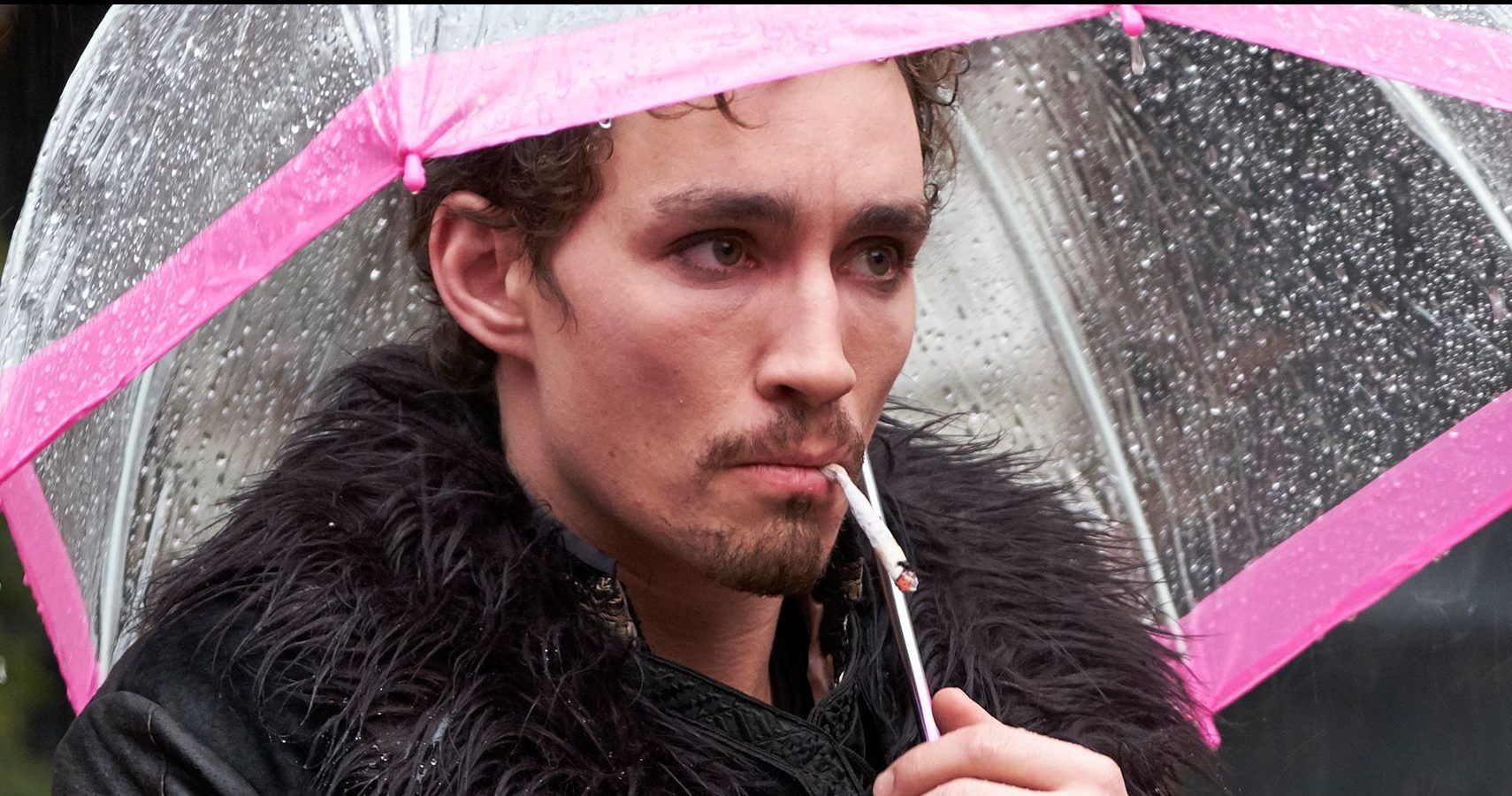 10 Facts About Klaus Hargreeves From The Umbrella Academy That Fans 