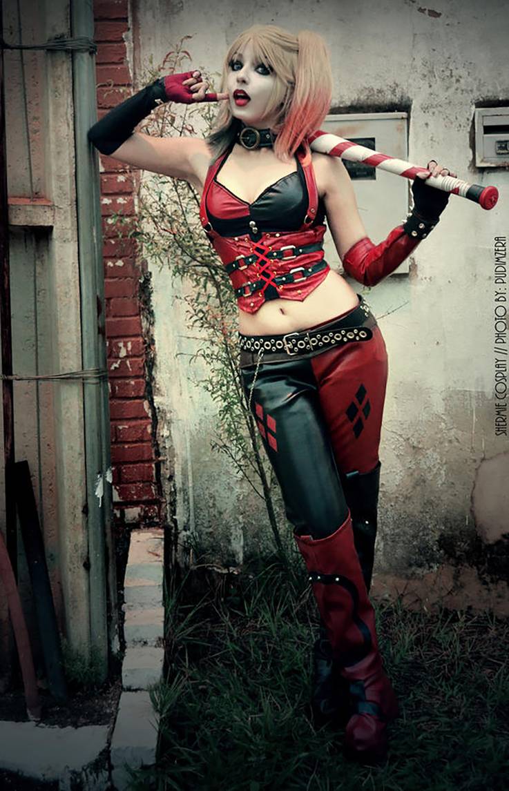 10 Magnificent Harley Quinn Cosplays Ranked. 17 oh my where s my bazooka by shermie cosplay d6nt79d fullview