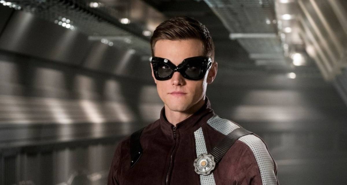 The Flash: Ralph Teaches Barry a Lesson Ahead of Crisis