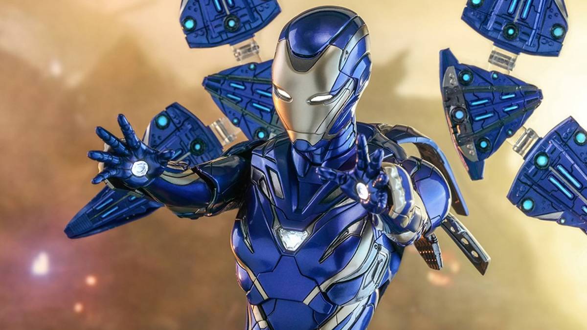 Avengers Endgame: Rescue Armor Cosplay Built Entirely on 3D-Printer