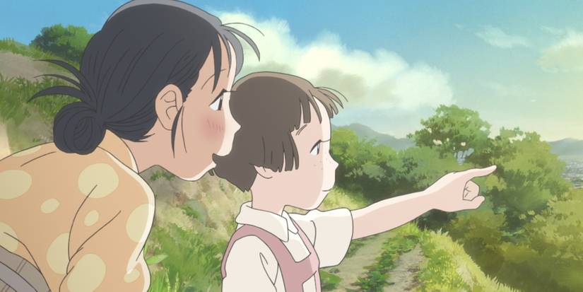 Suzu watches her adopted daughter in In This Corner of the World.