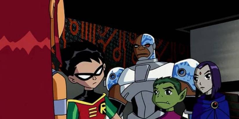 10 Times Starfire Was The Most OP Character In The DC Universe