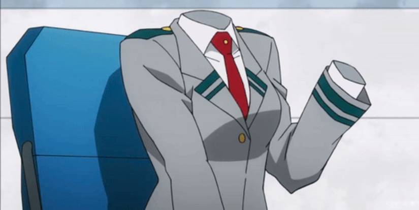 Toru Hagakure introduces herself to Class 1-A in My Hero Academia.