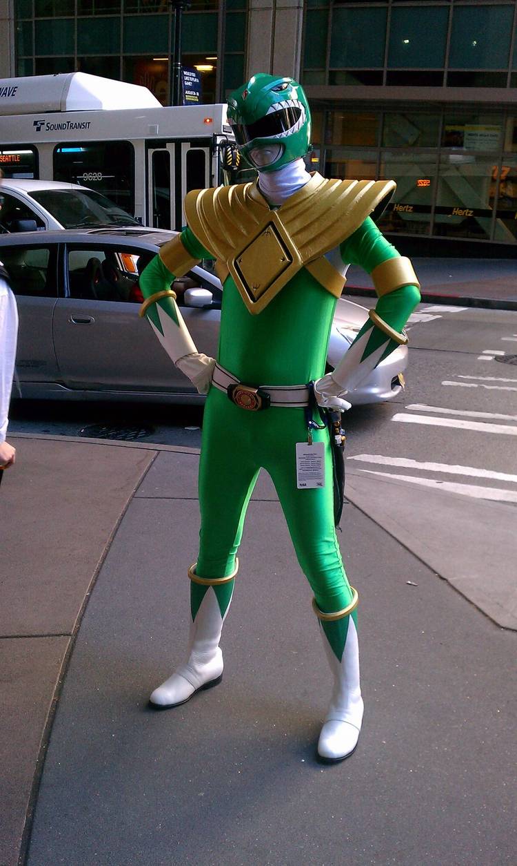 10 Green Ranger Cosplays That Make The Other Power Rangers Jealous