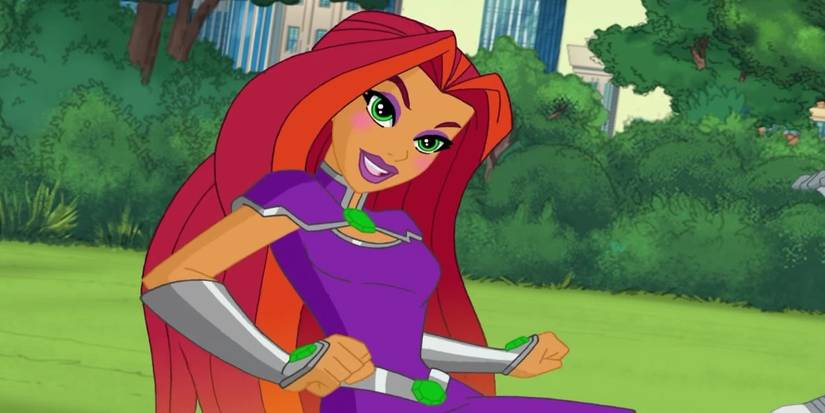 DC: The 10 Best Starfire Costumes, Ranked