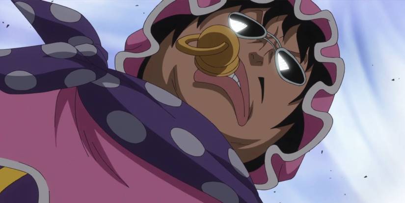 why does senor pink dress weird Not sure if this has been done before : r/MemePiece