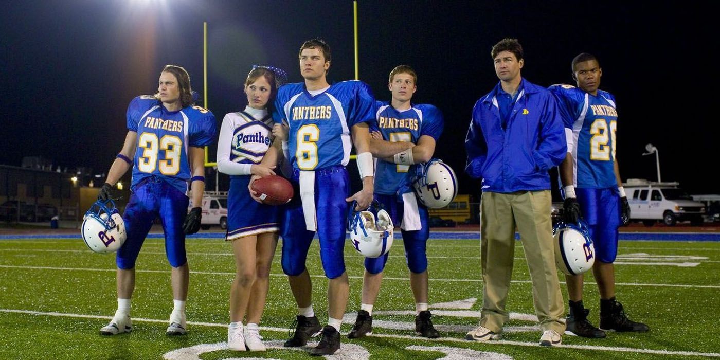 Why Friday Night Lights Ended After Five Seasons | CBR