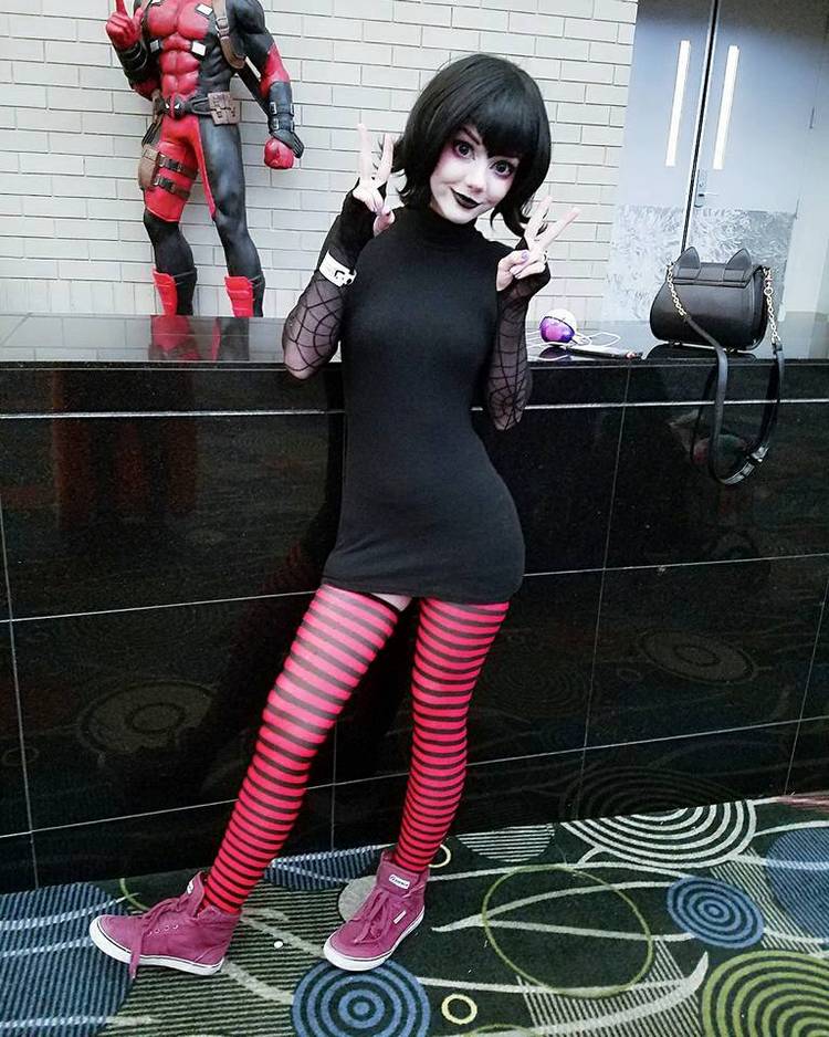 Hotel Transylvania: 10 Of The Best Mavis Cosplay