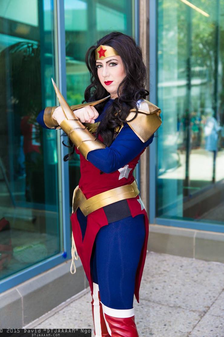 10 Justice League Cosplays That Look Just Like The Real Deal 12 Wonder Woman New 52