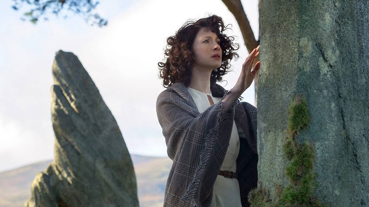 Time Travel in Outlander, Explained