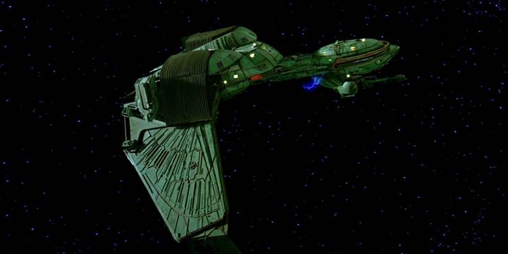 Klingon-Bird-Of-Prey-Cropped.jpg?q=50&fit=crop&w=740&h=370&dpr=1.5