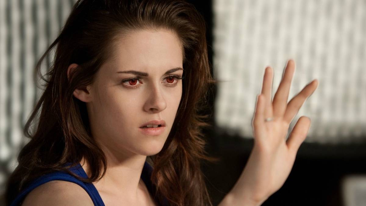 Twilight Trilogy Supercut Shows Every Time Kristen Stewart Sighs