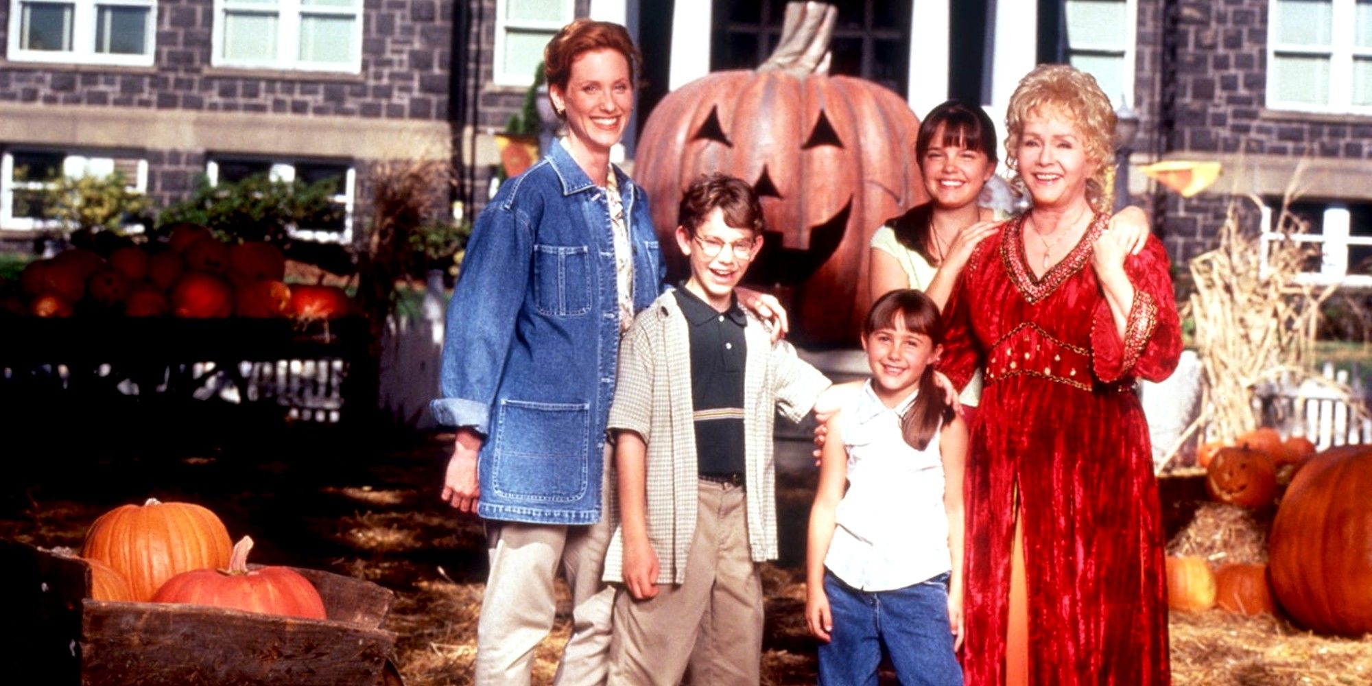Halloweentown Cast: Where Are They Now?, image size:2000x1000