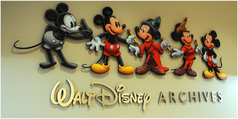Mickey Design 10 Ways Mickey Mouse Has Changed Since 1928