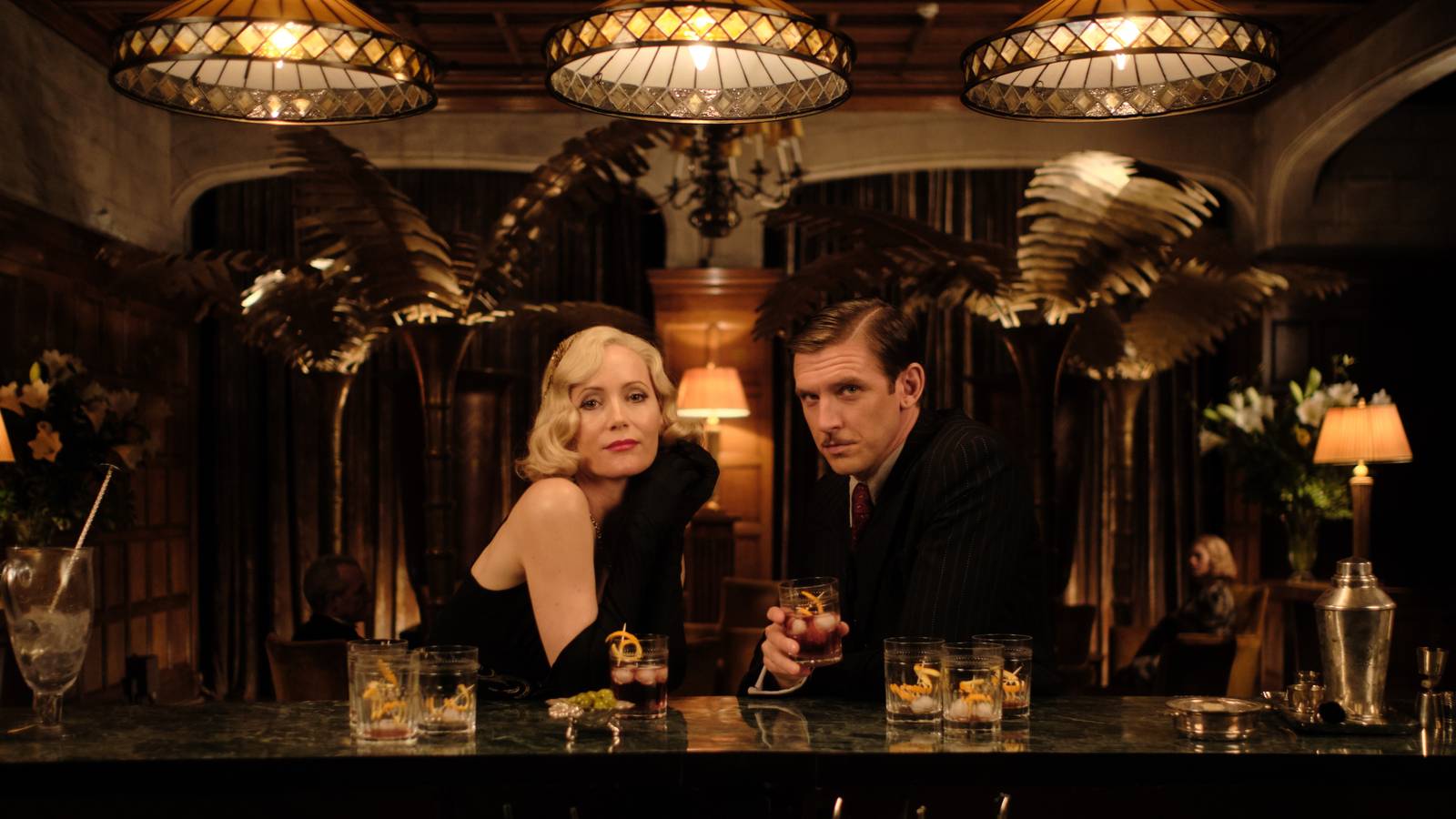 Blithe Souls REVIEW: Blithe Spirit Is a Flat Remake of a Supernatural Comedy Classic
