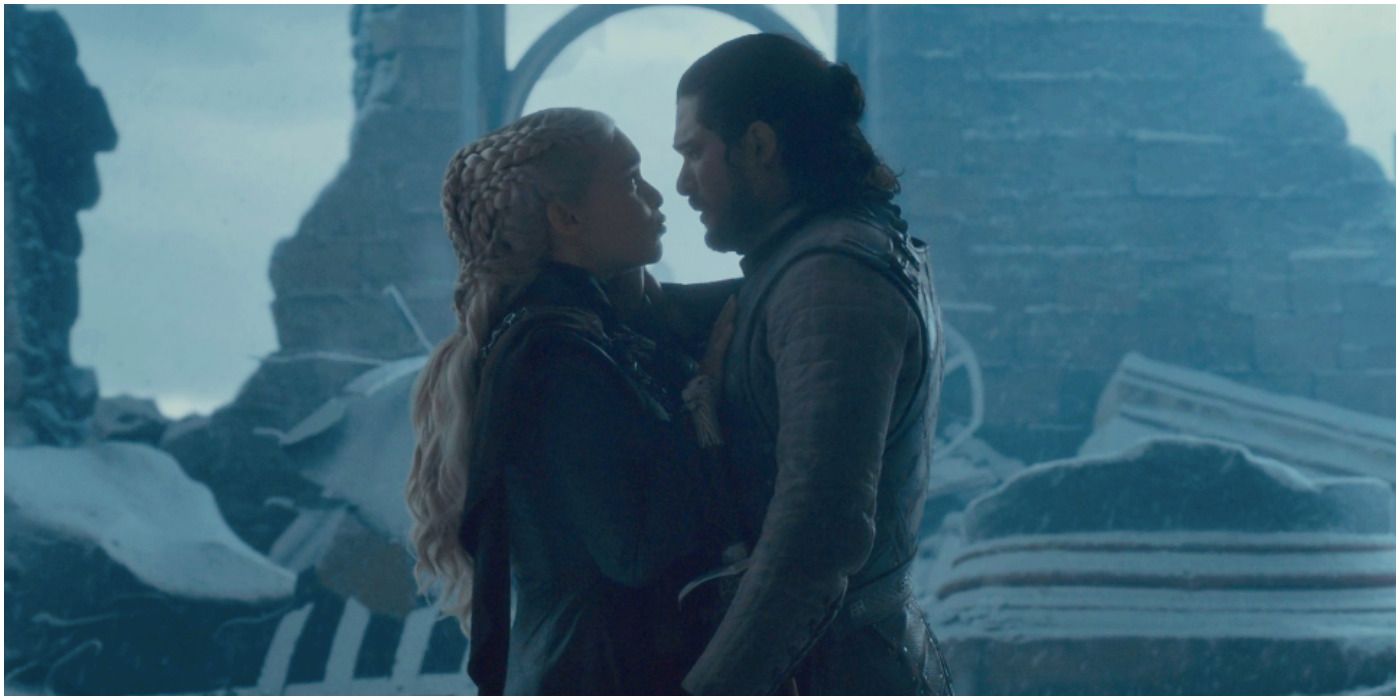 Daenerys and Jons Final Embrace
