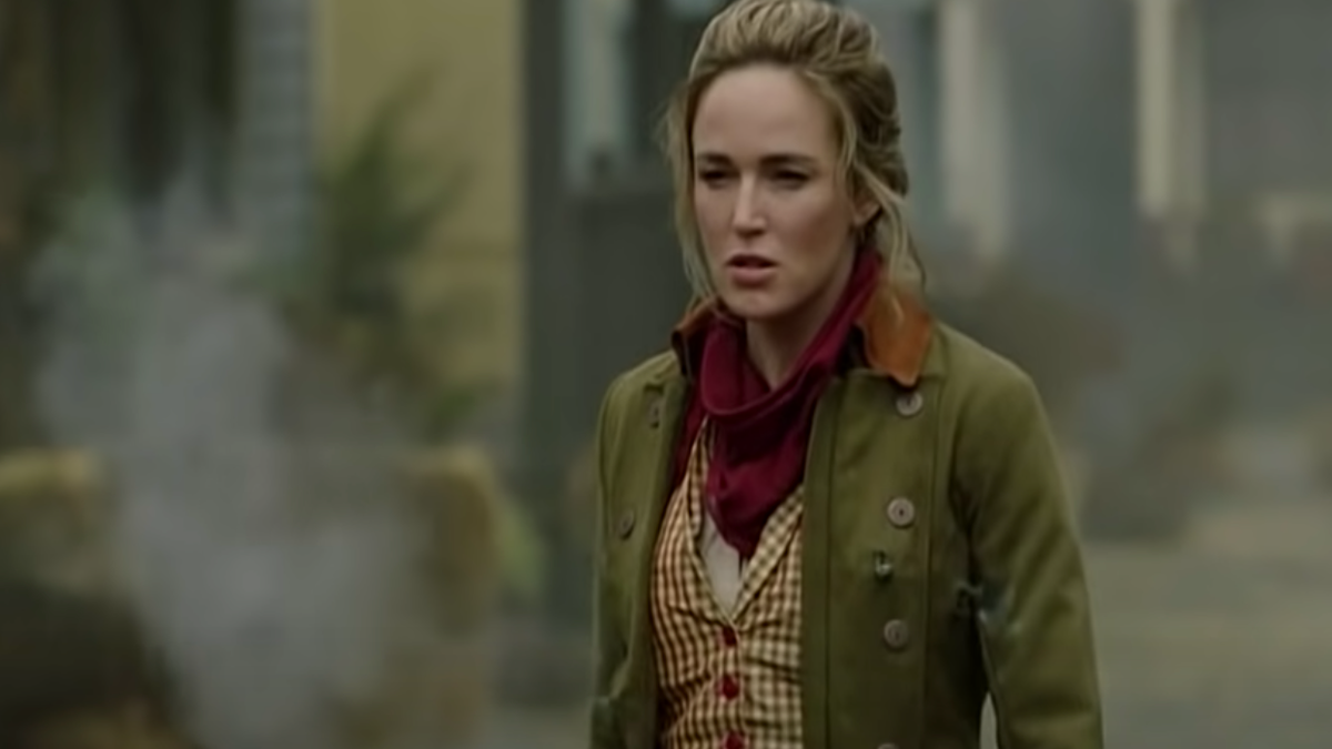 Legends of Tomorrow Puts Sara's Healing Factor to the Test