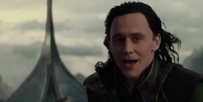 Loki steering the ship toward the secret passage in Thor The Dark World