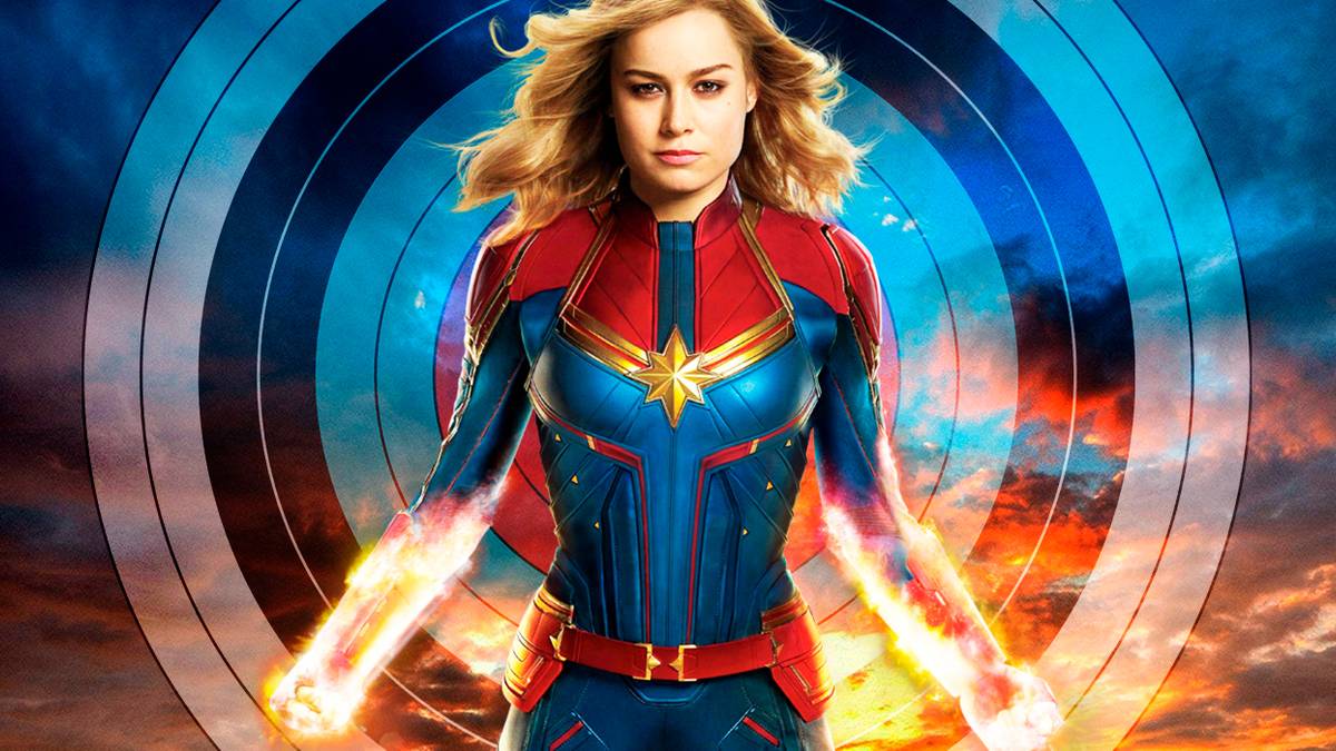 Captain Marvel's Brie Larson Channels Hawkeye in New Photos(02)