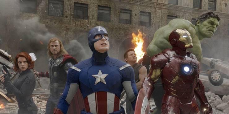 Hawkeye Iron Man Hulk Captain America Black Widow And Thor In Avengers.jpg?q=50&fit=crop&w=740&h=370&dpr=1