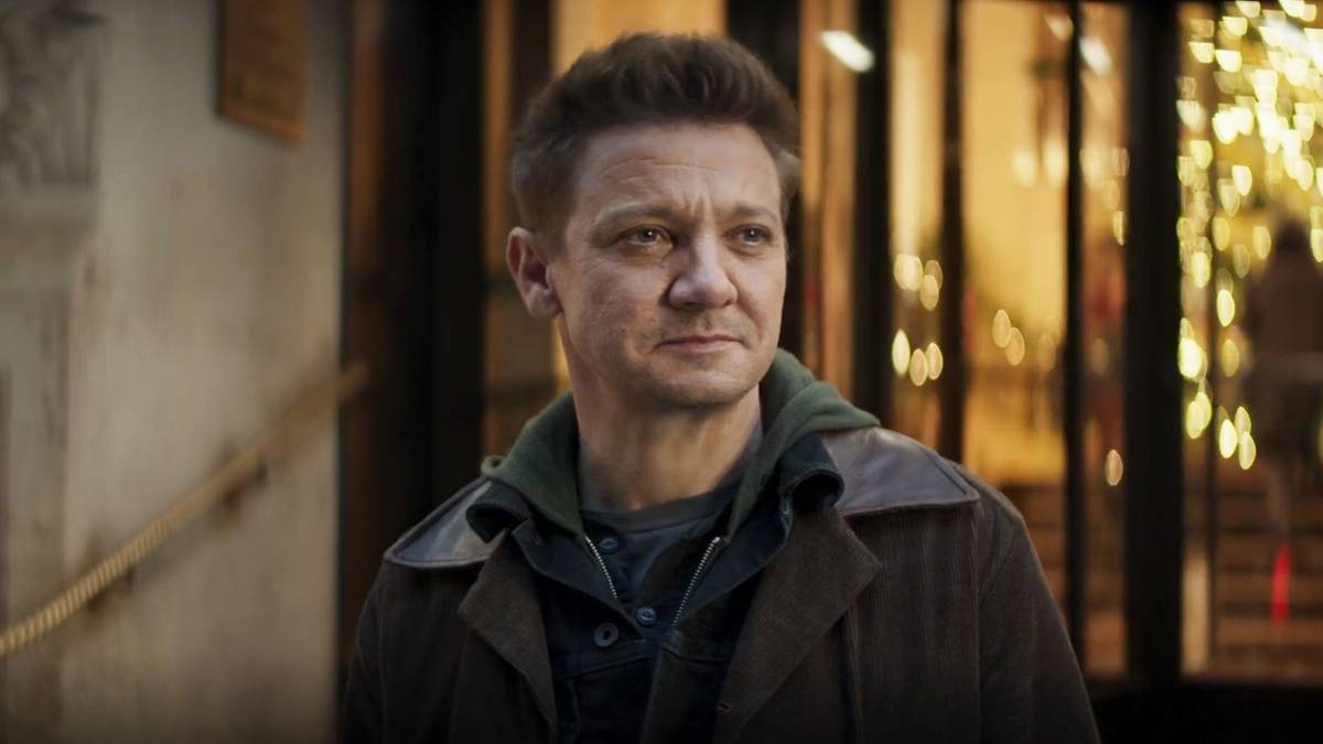 Hawkeye's New Official Synopsis Puts an Avengers Spin on 'I'll Be Home ...