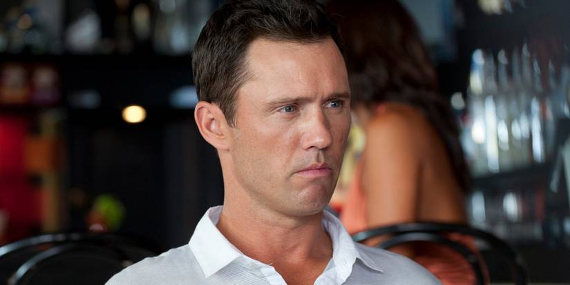 Jeffrey Donovan stars in Burn Notice