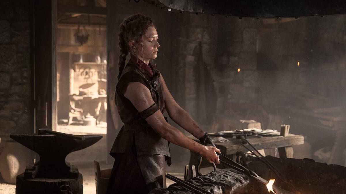The Wheel of Time Showrunner Debunks Laila Fan Theory