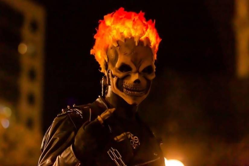 Ghost Rider Cosplay Includes a Downright Demonic Flaming Skull Effect