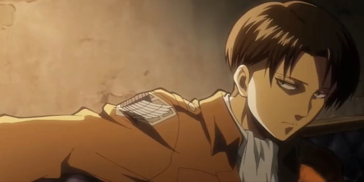 levi looking to the side aot