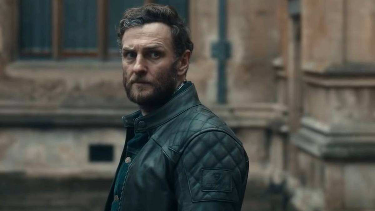 A Discovery of Witches Star Teases Warfare & Gallowglass' BIG Secret ...