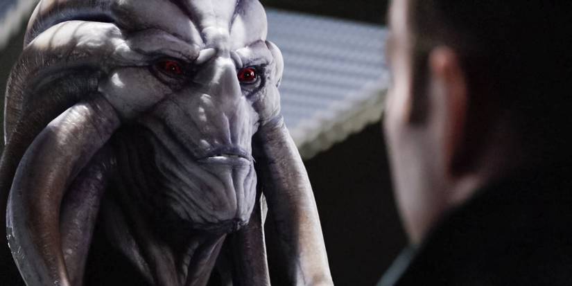 10 TV Villains Who Could Fight The Power Rangers